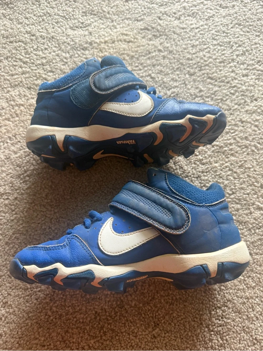 Nike Alpha Huarache Youth Cleats, Size 4